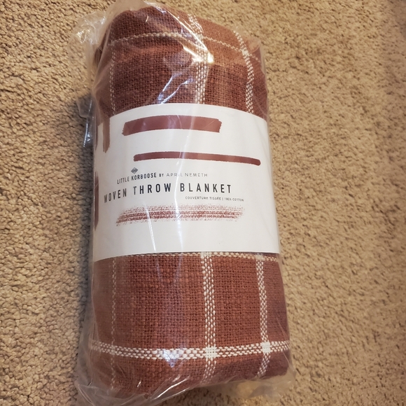 Little Korboose by April Nemeth woven throw blanket - Picture 4 of 7